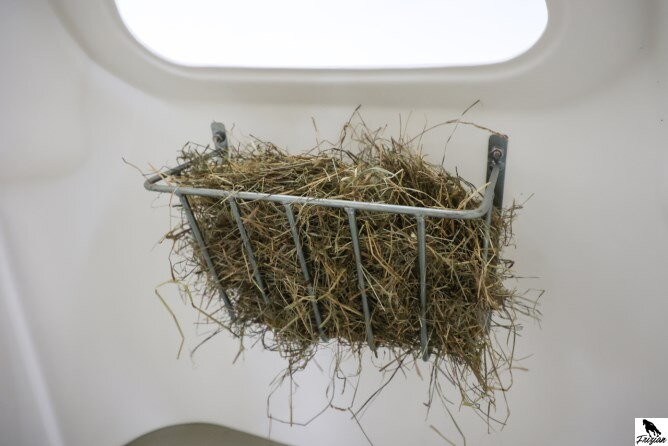 Malé krmítko na seno Zn 56x29,5x23 cm